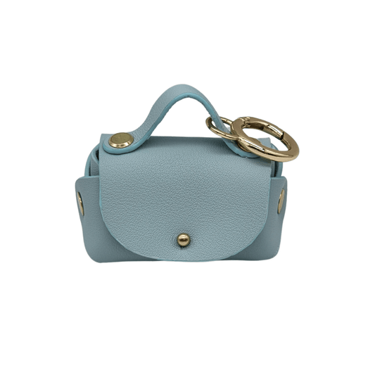 Charm Lirio